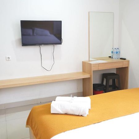 Urooms Tanah Abang Cakarta Dış mekan fotoğraf