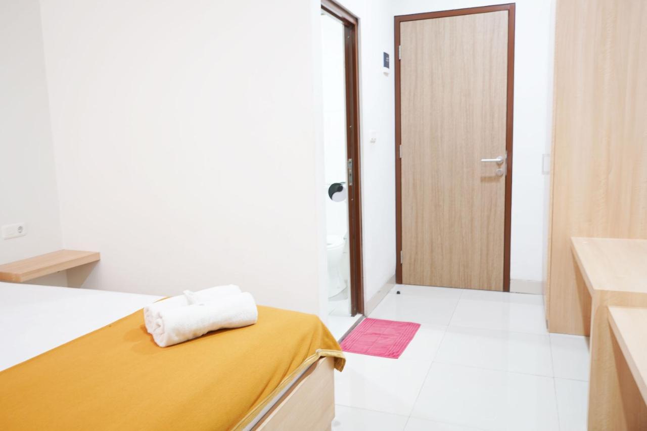 Urooms Tanah Abang Cakarta Dış mekan fotoğraf