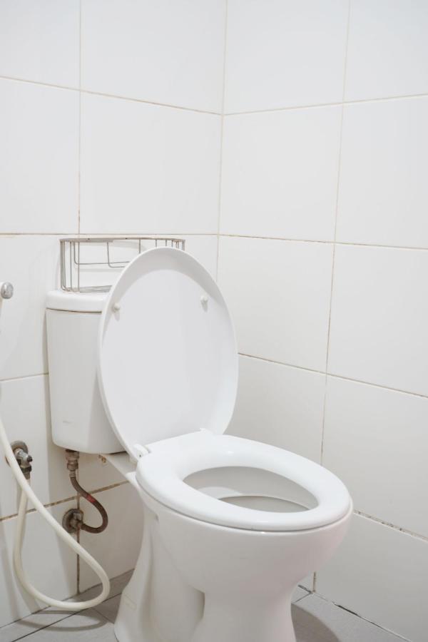 Urooms Tanah Abang Cakarta Dış mekan fotoğraf